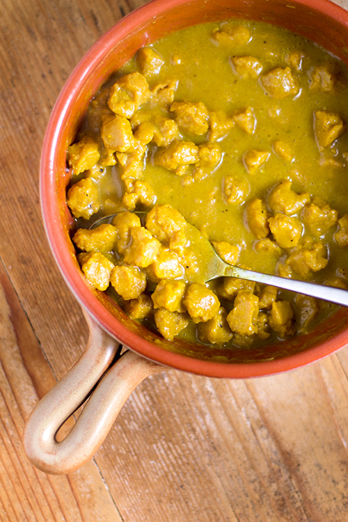 Curry di spezzatino di soia 